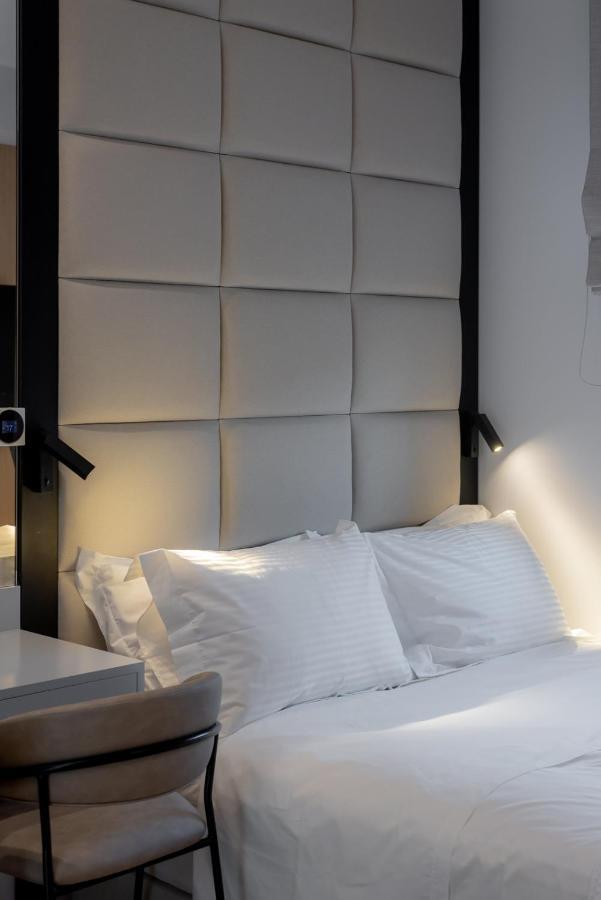 Contessa Bianca Luxury