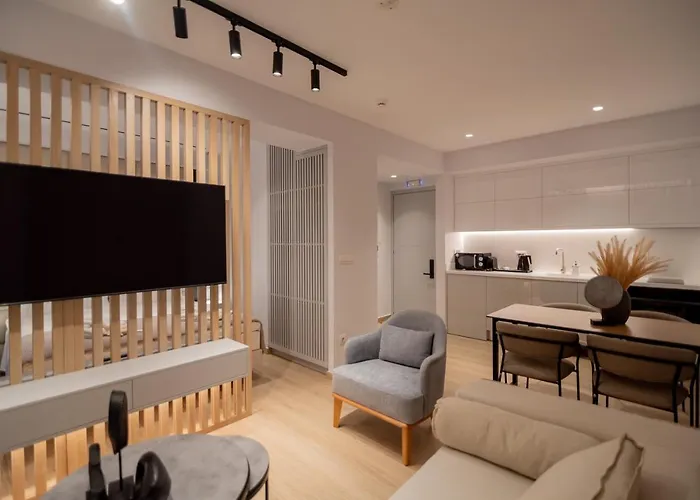 Contessa Bianca Luxury Suites
